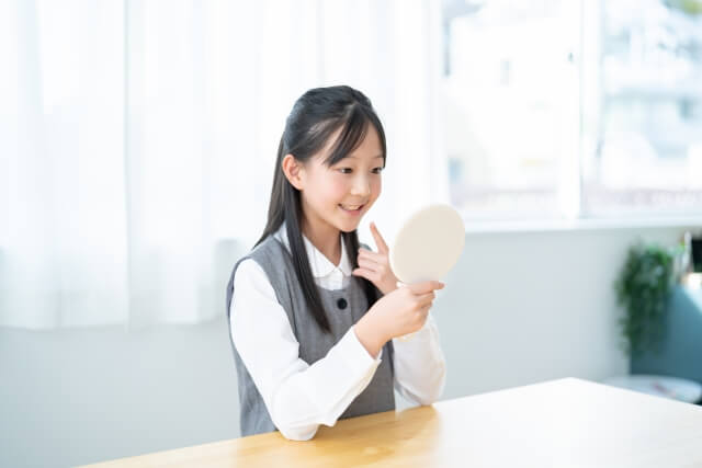 小児矯正は2段階に分かれる？Ⅰ期・Ⅱ期治療の違いとスケジュール完全ガイド